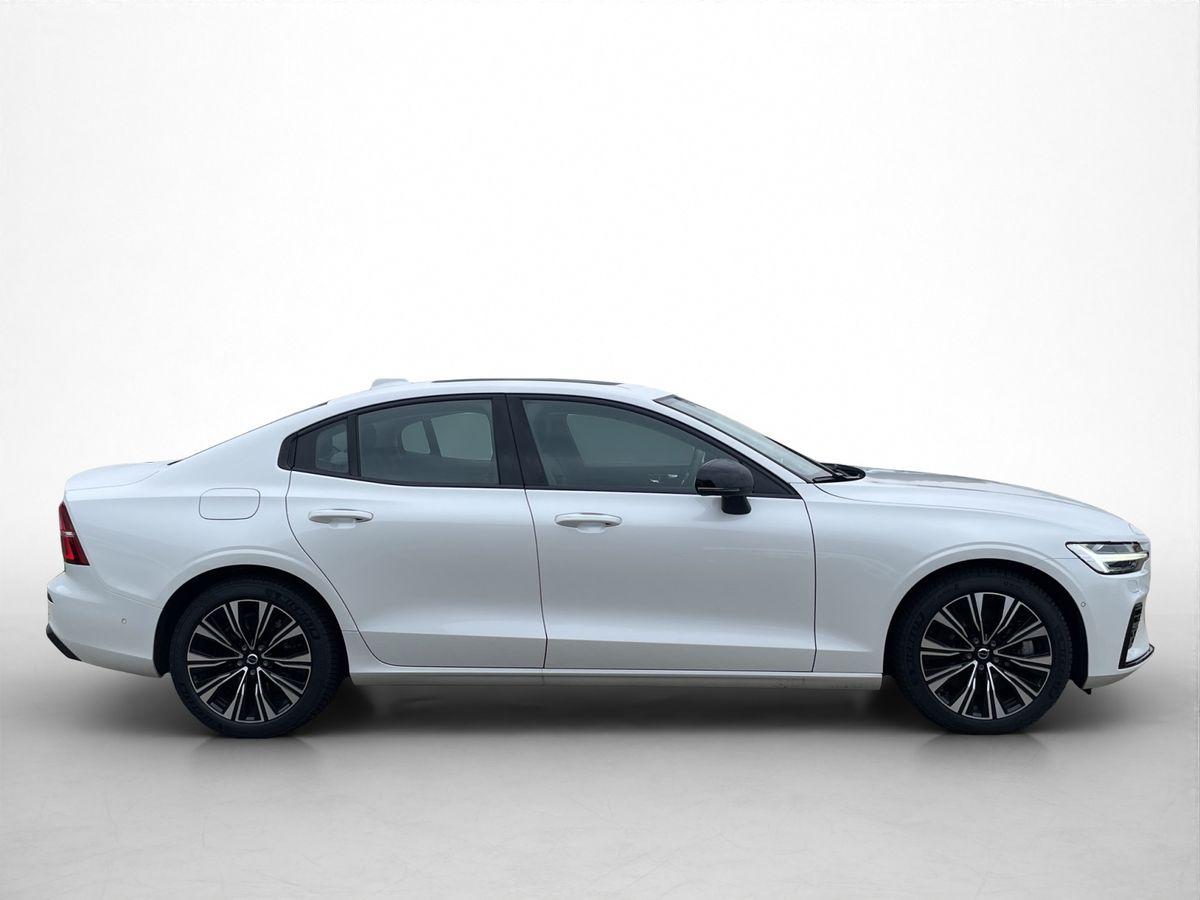 Volvo  Recharge Plug-In Hybrid AWD