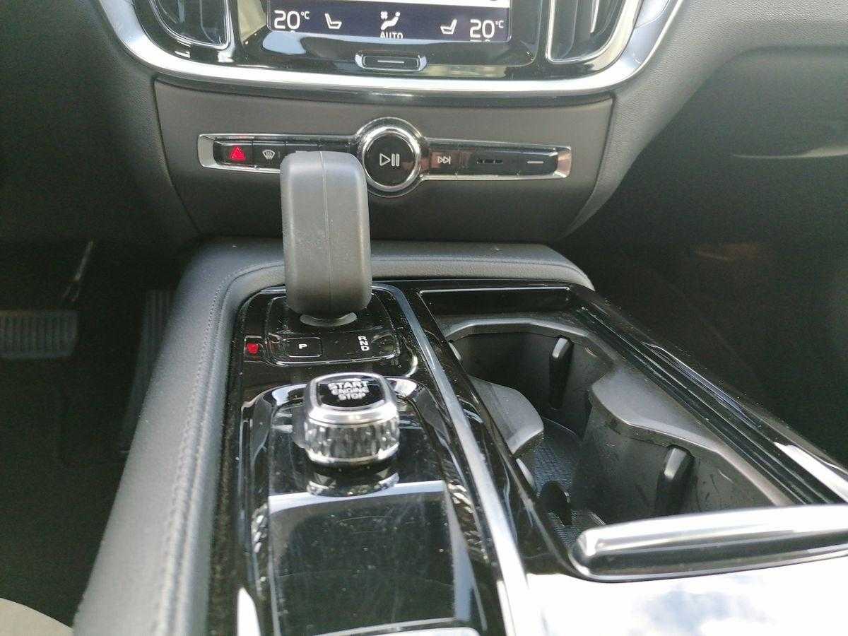 Volvo  Core Plug-In Hybrid