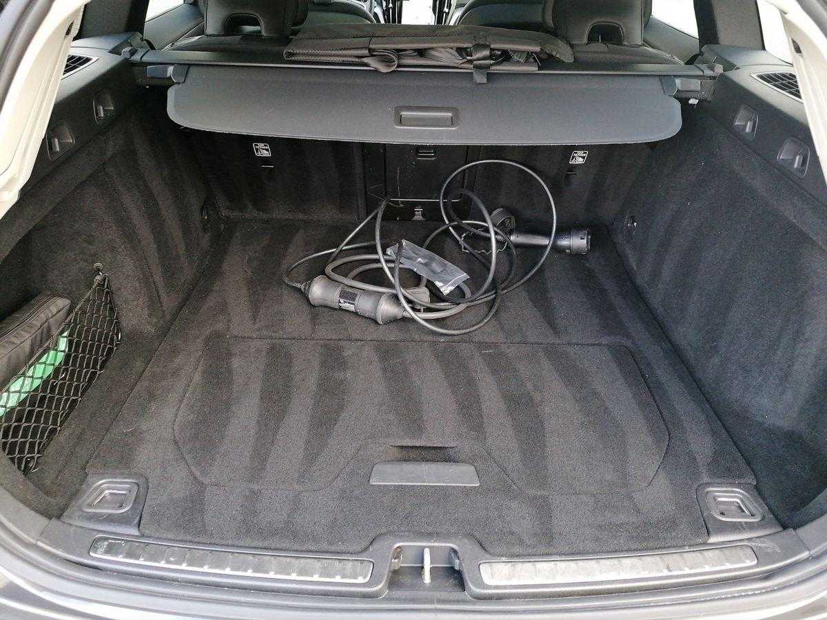 Volvo  Core Plug-In Hybrid