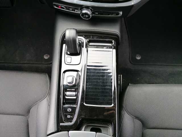 Volvo  Kombi Inscription Expression Recharge Plug-In Hybrid AWD T6 Twin Engine EU6d All