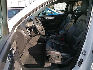 Volvo  XC40