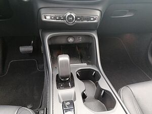 Volvo  Plug-In Hybrid 2WD