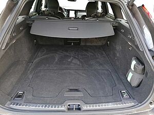 Volvo  Plus Dark