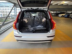 Volvo  Ultimate Dark Hybrid