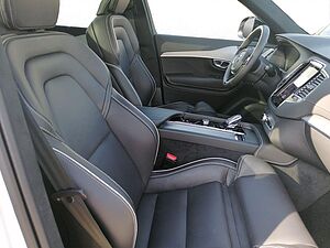 Volvo  Ultra Dark Recharge Hybrid