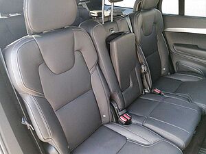 Volvo  Ultra Dark Recharge Hybrid