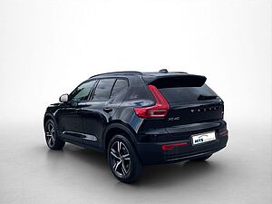 Volvo  Plus Dark 2WD