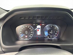 Volvo  Momentum Pro