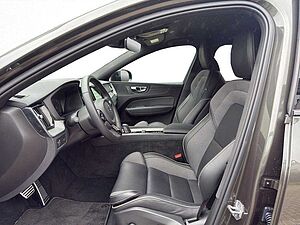 Volvo  R Design 2WD