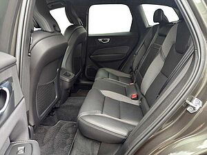 Volvo  R Design 2WD