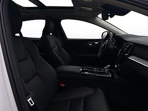 Volvo  Recharge Plug-In Hybrid AWD