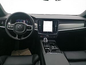 Volvo  Plus Dark Recharge Plug-In Hybrid