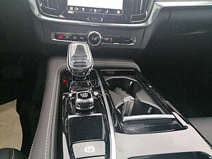 Volvo  Plus Dark Recharge Plug-In Hybrid