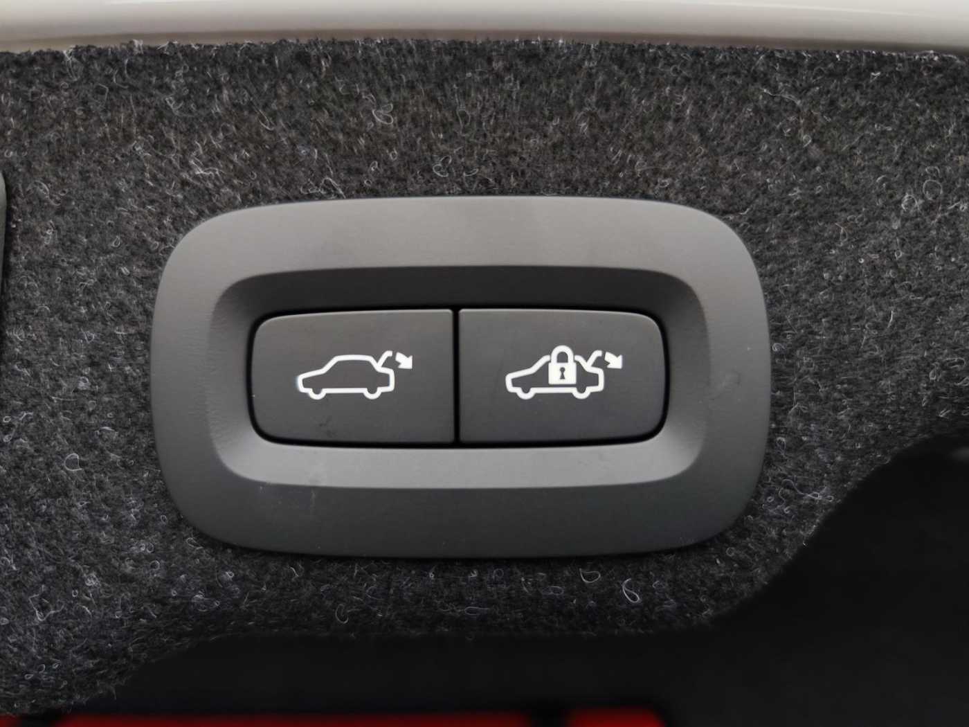 Volvo  Plug-In Hybrid