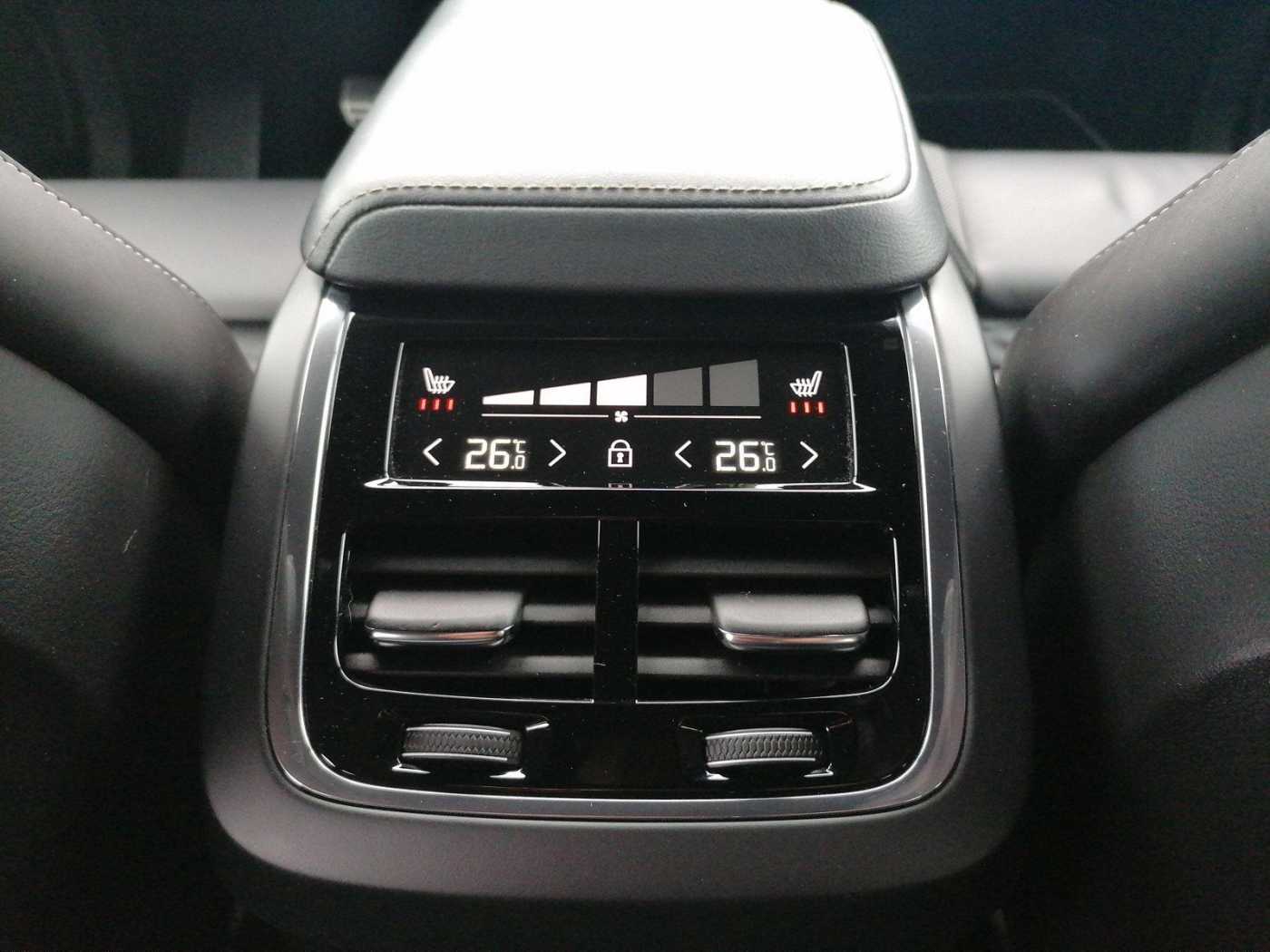 Volvo  R-Design