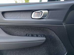 Volvo  Pure Electric Single Motor FWD PLUS ACC