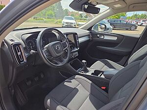 Volvo  2WD