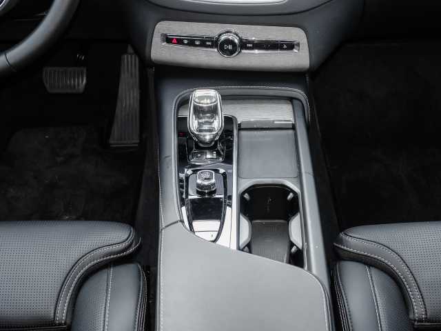Volvo  Plus Bright AWD B5 Diesel EU6d 7-Sitzer Allrad AD StandHZG digitales Cockpit
