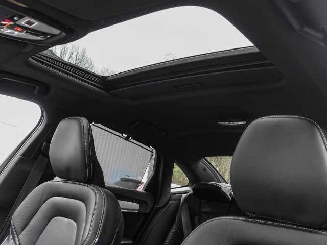 Volvo  Ultimate Dark Recharge Plug-In Hybrid AWD T8 Twin Engine EU6d HUD AD StandHZG Le