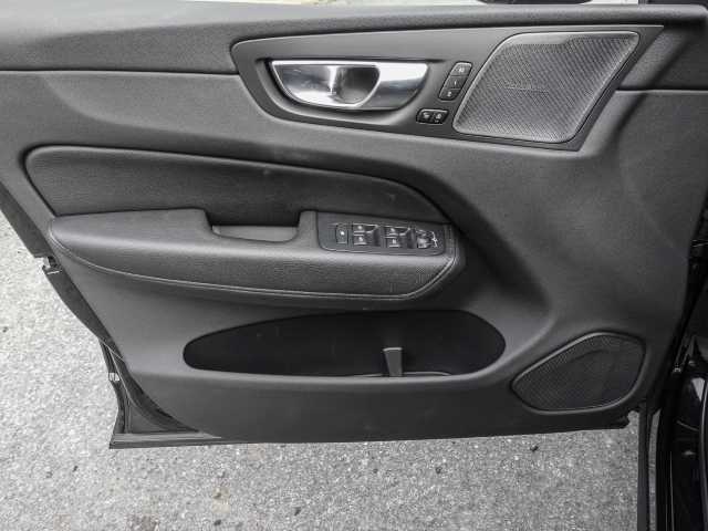 Volvo  Inscription AWD B5 Diesel EU6d StandHZG AHK digitales Cockpit Memory Sitze Sound