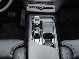 Volvo  Plus Bright AWD B5 Diesel EU6d 7-Sitzer Allrad AD StandHZG digitales Cockpit