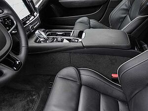 Volvo  Ultimate Dark Recharge Plug-In Hybrid AWD T8 Twin Engine EU6d HUD AD StandHZG Le