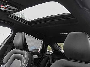 Volvo  Ultimate Dark Recharge Plug-In Hybrid AWD T8 Twin Engine EU6d HUD AD StandHZG Le