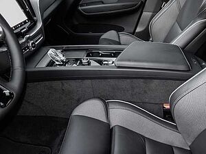 Volvo  Plus Dark Recharge Plug-In Hybrid AWD T8 Twin Engine EU6d StandHZG Leder digital