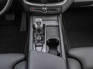 Volvo  Inscription AWD B5 Diesel EU6d StandHZG AHK digitales Cockpit Memory Sitze Sound
