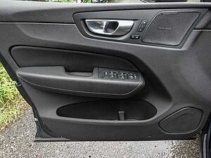 Volvo  Ultra Dark Recharge Plug-In Hybrid AWD T8 Twin Engine EU6d HUD StandHZG digitale