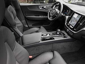 Volvo  Ultra Dark Recharge Plug-In Hybrid AWD T8 Twin Engine EU6d HUD StandHZG digitale