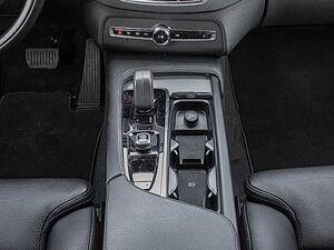 Volvo  Inscription Expression Recharge Plug-In Hybrid AWD T8 Twin Engine EU6d 7-Sitzer