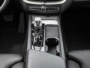 Volvo  Inscription 2WD B4 Benzin EU6d digitales Cockpit Memory Sitze Soundsystem 360 Ka