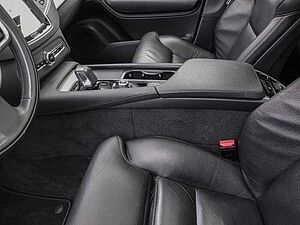 Volvo  Inscription Expression Recharge Plug-In Hybrid AWD T8 Twin Engine EU6d 7-Sitzer