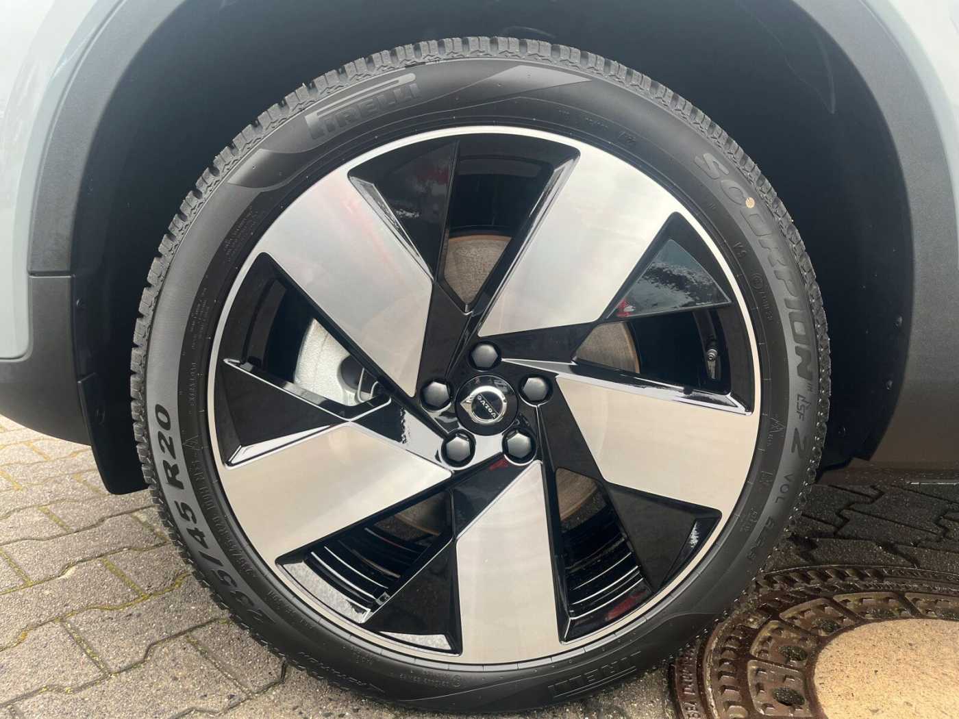 Volvo  Recharge Pure Electric Plus |LED|ACC|NAVI|