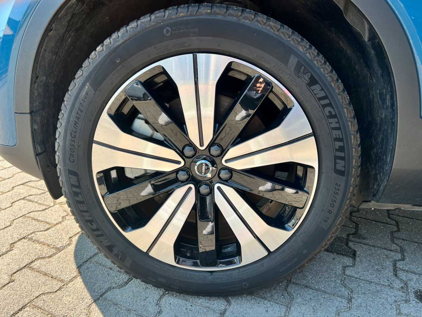 Volvo  P8 Pure Electric Plus Recharge AHK|WINTER|M
