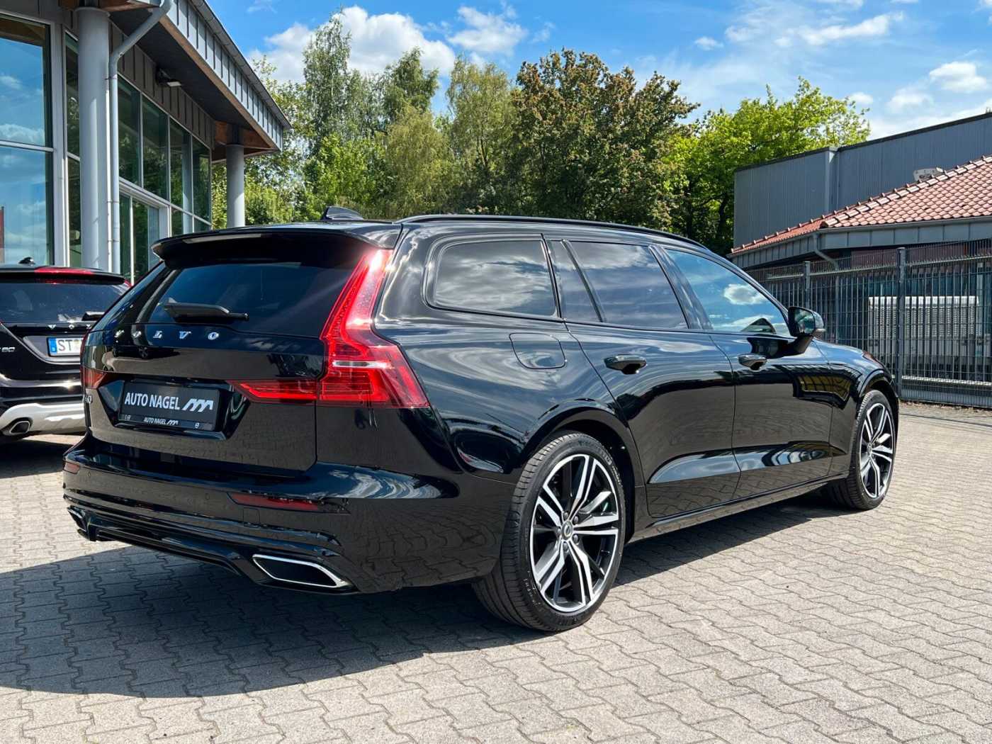 Volvo  Recharge T6 R-Design LONG RANGE AHK|CAM|LED|