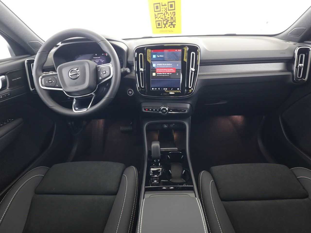 Volvo  B3 Autom. Plus Dark CONNECT|19'|ALU|360CAM|
