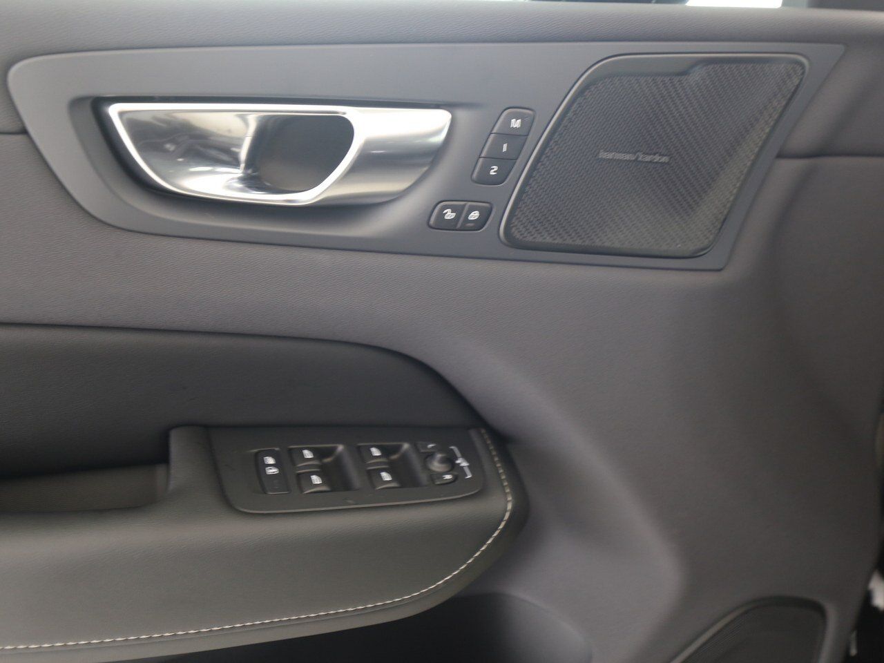 Volvo  Recharge T8 Plus Black Edition HEAD UP|HK|