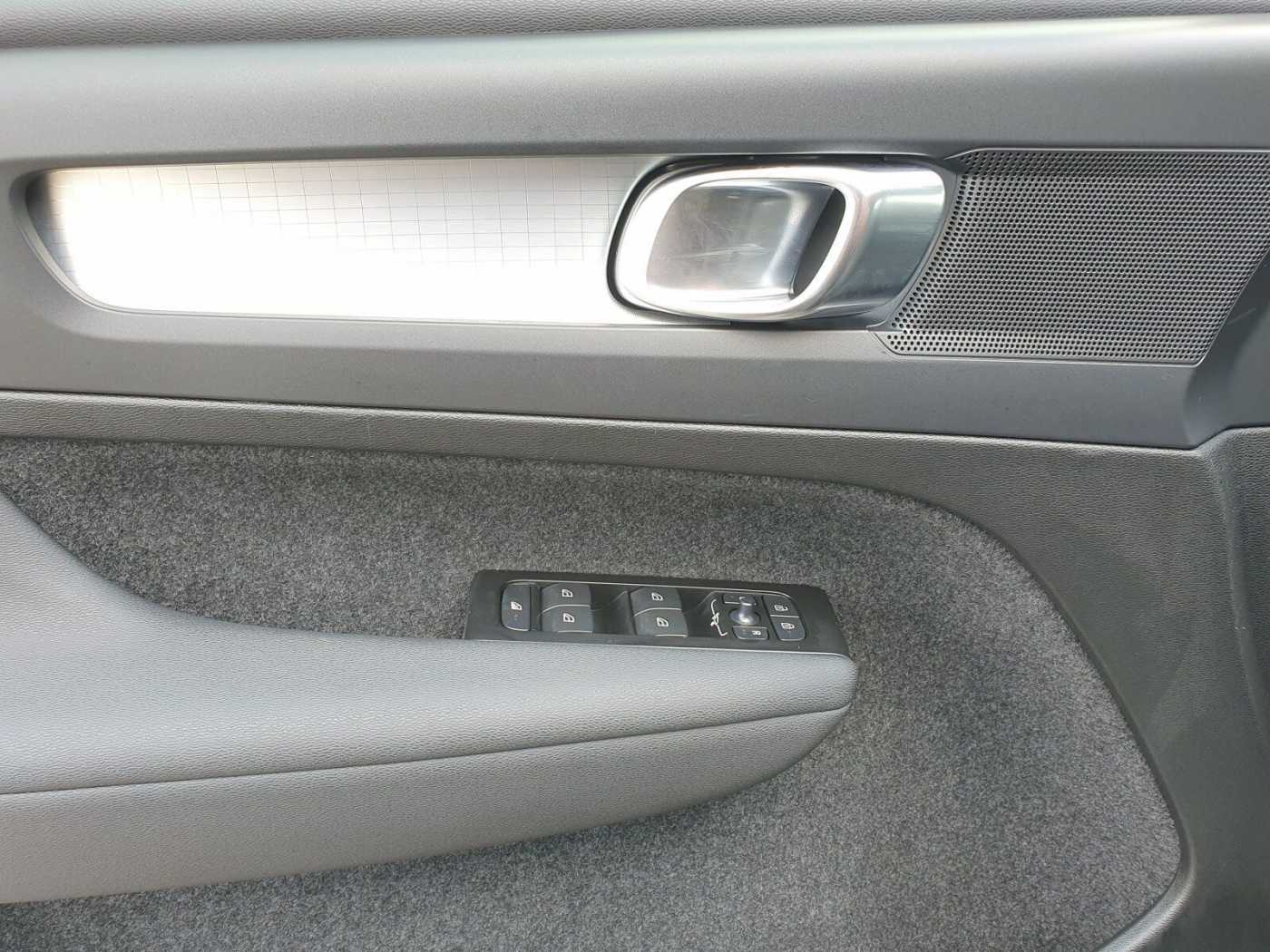 Volvo  T4 Twin Engine Inscription Expr