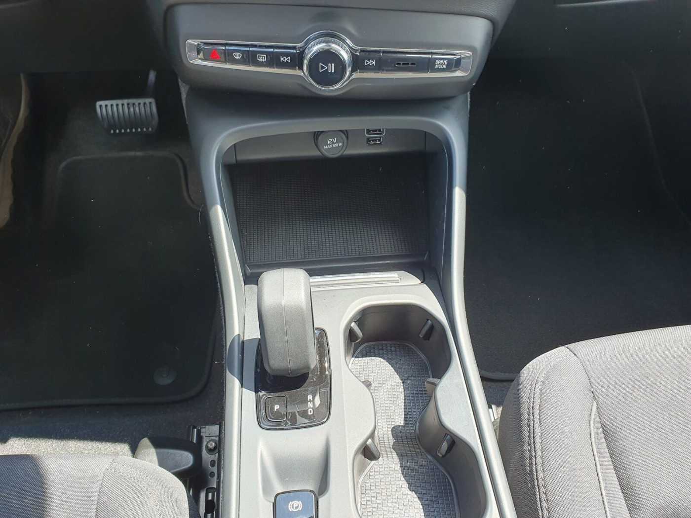 Volvo  T4 Twin Engine Inscription Expr