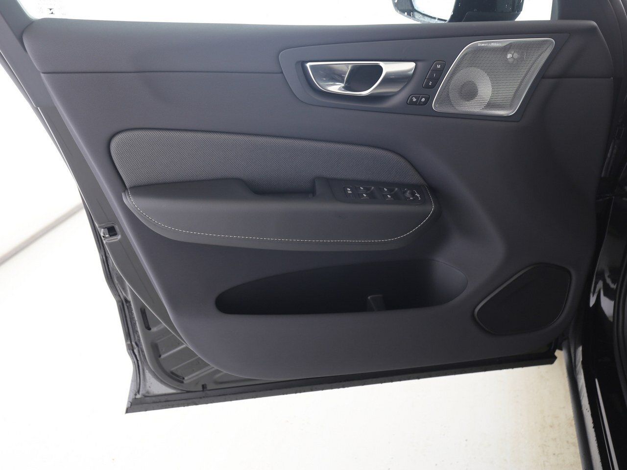 Volvo  Recharge T8 Plus Black Edition B&W|HEAD UP|