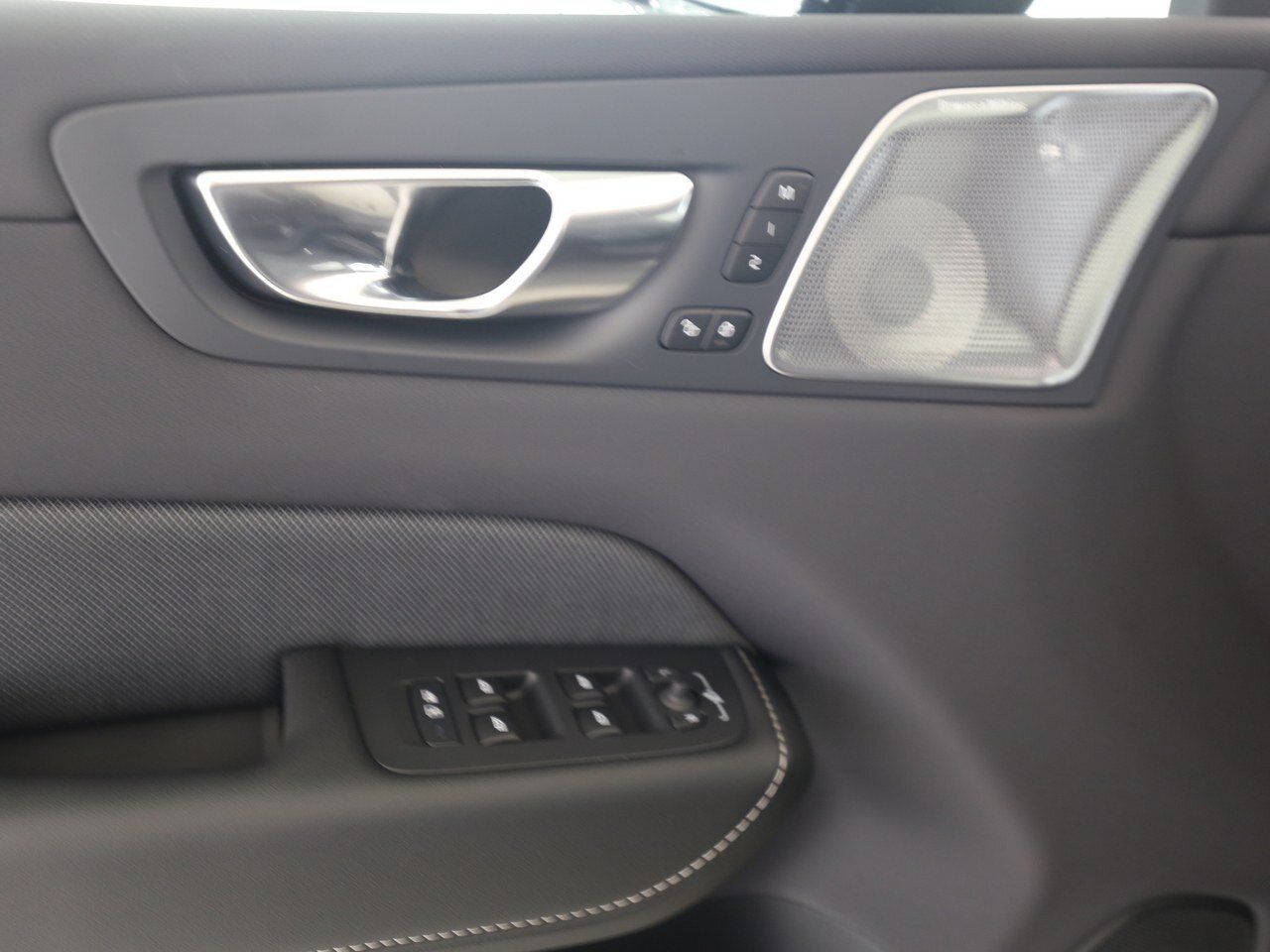 Volvo  T6 AWD Plus Black Ed. Plug-In SD/Autom. /LED