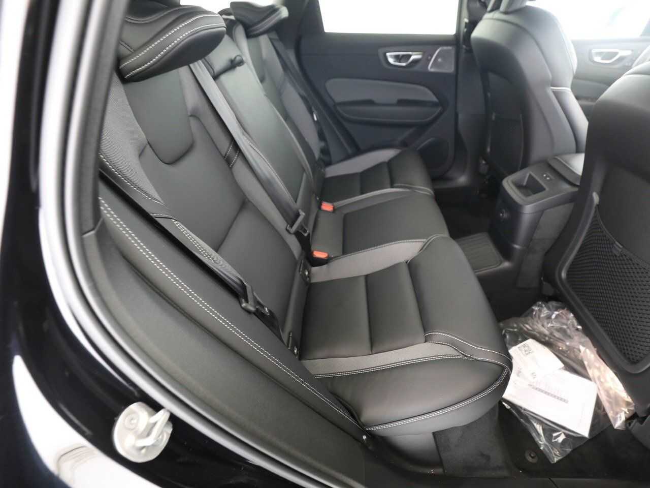Volvo  T6 AWD Plus Black Ed. Plug-In SD/Autom. /LED