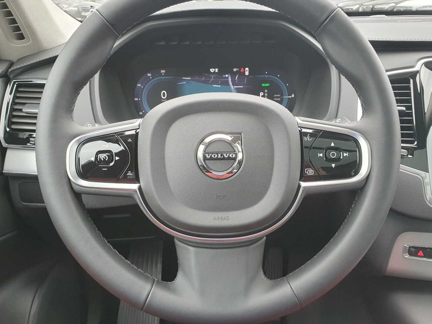 Volvo  T8 Ultra Bright 7 SITZER HEAD UP|CAM|LEDER|
