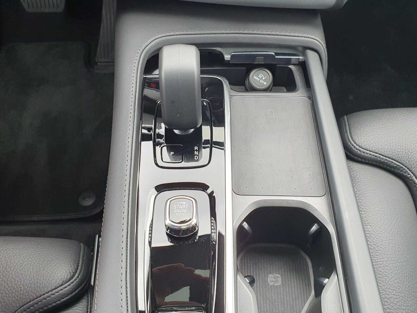 Volvo  T8 Ultra Bright 7 SITZER HEAD UP|CAM|LEDER|