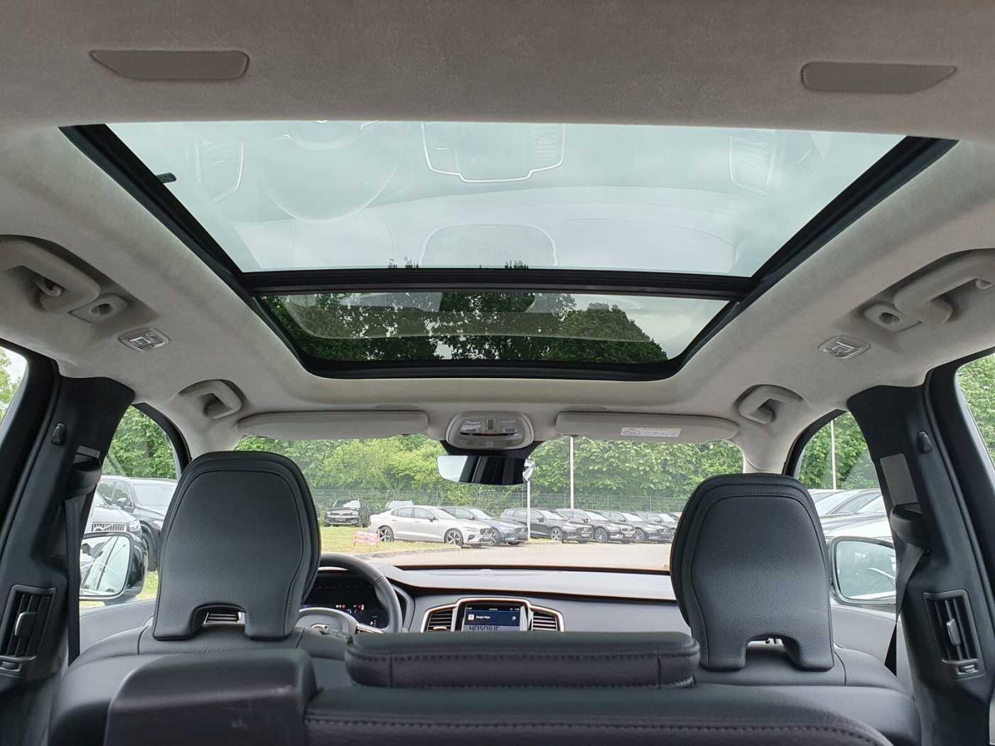 Volvo  T8 Ultra Bright 7 SITZER HEAD UP|CAM|LEDER|
