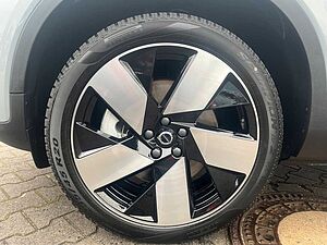 Volvo  Recharge Pure Electric Plus |LED|ACC|NAVI|