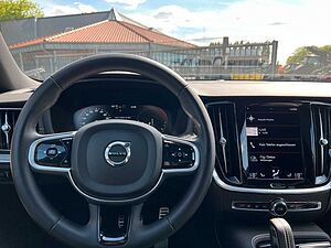 Volvo  Recharge T6 R-Design LONG RANGE AHK|CAM|LED|