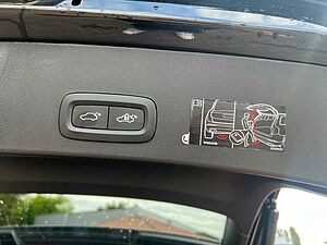 Volvo  Recharge Pro 20'ALU|CONNECT|